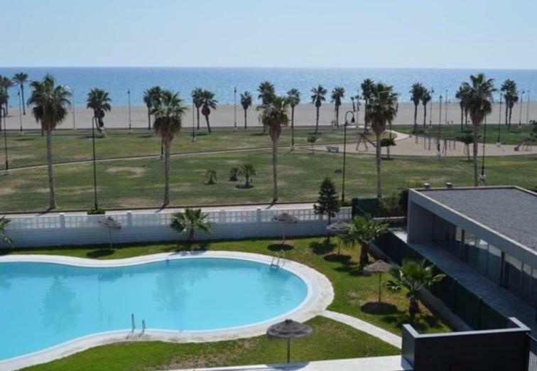 Lujo, Primera Linea Playa, Garaje, Wifi, Piscina Climatizada Apartment